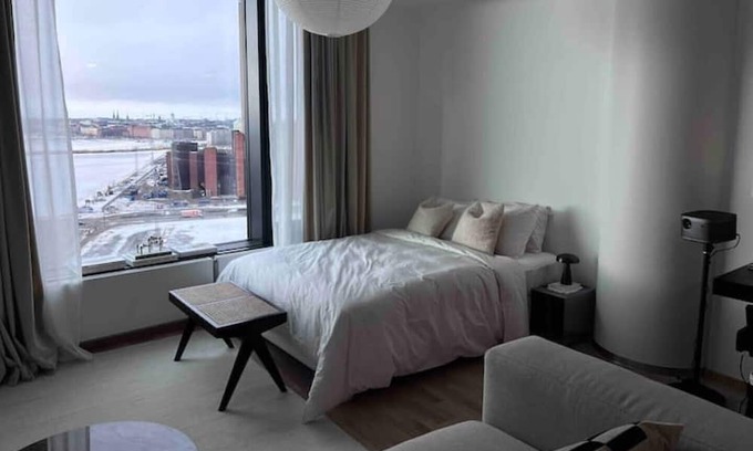 Kallio Apartamento | Modern, stylish 14th floor studio