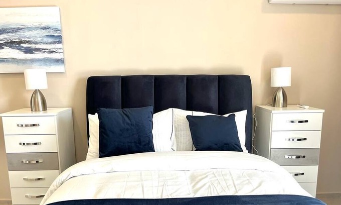 Serrekunda Apartamento | 1 Bed Apartment with Sea View & Private Balcony