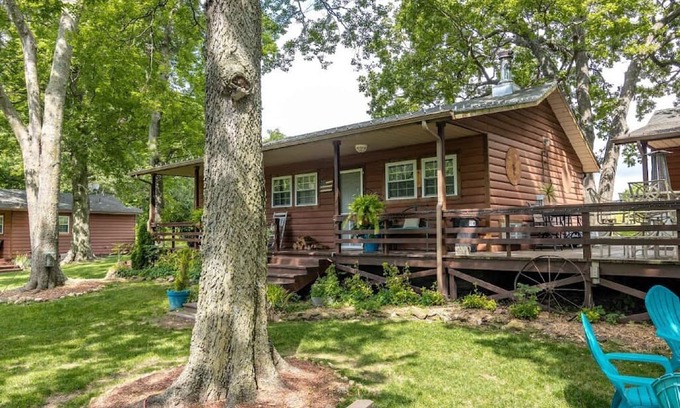 Cleora Cabina | The Egret Cabin - Accommodates 6 Guests