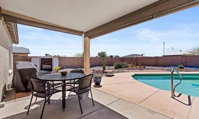 Arizona City Casa | Desert Oasis Retreat Pool Home
