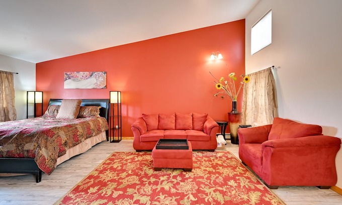 Crestone Apartamento | ‘The Penthouse’ Crestone Studio w/ Private Balcony