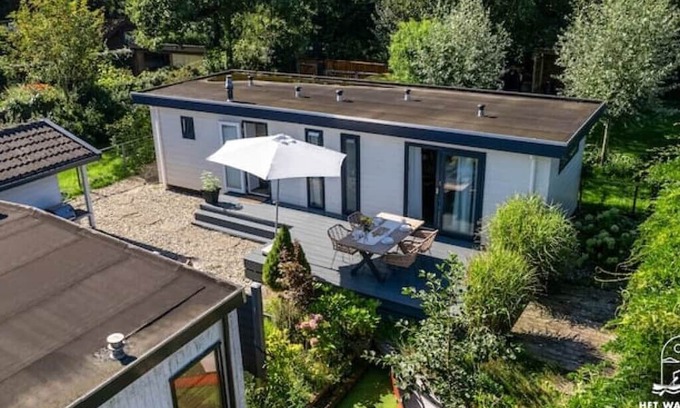 Eelderwolde Chalet De Esquí | Feriendomizil am Paterswoldsemeer in Groningen
