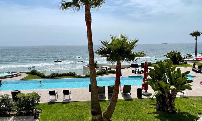 Playa Encantada Apartamento | This apartment is a 2 bedroom(s), 2 bathrooms, located in Playas de Rosarito, Baja California.