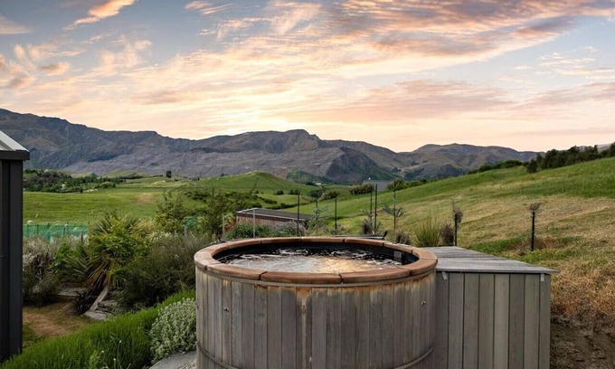 Lake Hayes Casa | Little on Threepwood