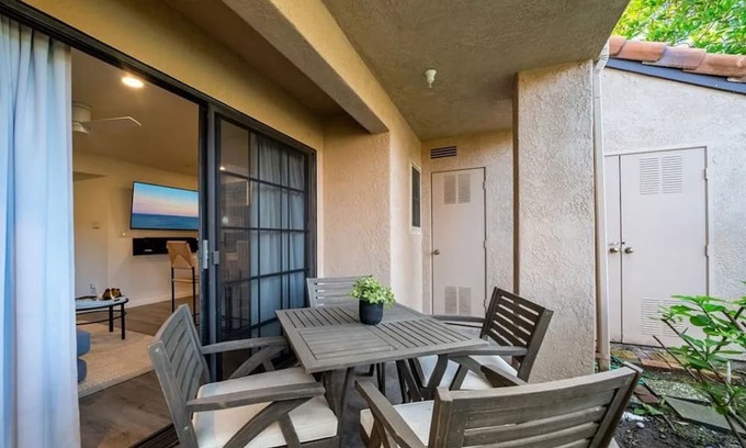 Rancho Mission Viejo Condominio | Cozy condo near town & beach with full kitchen.