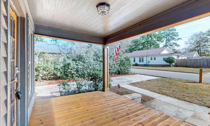 Enterprise Casa | In the Heart of Enterprise,12 minutes from Fort Novosel Enterprise Gate