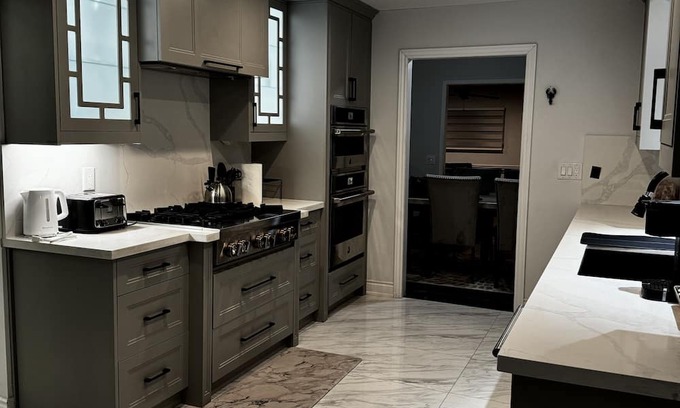 Milton Casa | Welcome To the Guelph Line Escapes!