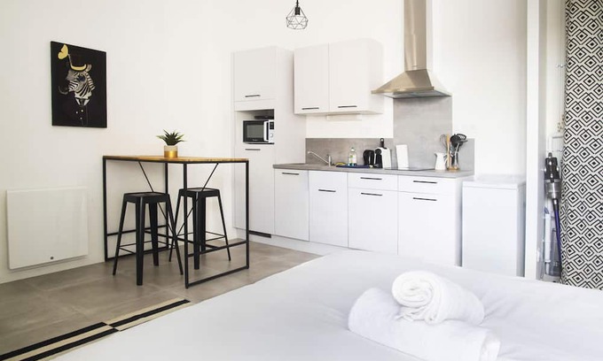 Romans-sur-Isere Apartamento | Apartment-2 chambres -Comfort-Wet room-Terrace