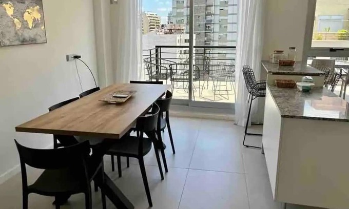 Retiro Apartamento | 3 bedroom apartment with own terrace