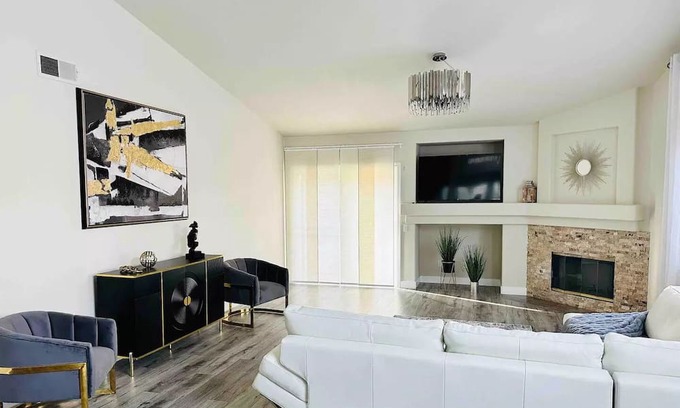 Antelope Casa | Sweet Holiday
