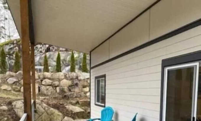 Halfmoon Bay Casa | A beautiful summer 1 brm cottage located in Halfmoon Bay Resort fully furnished.