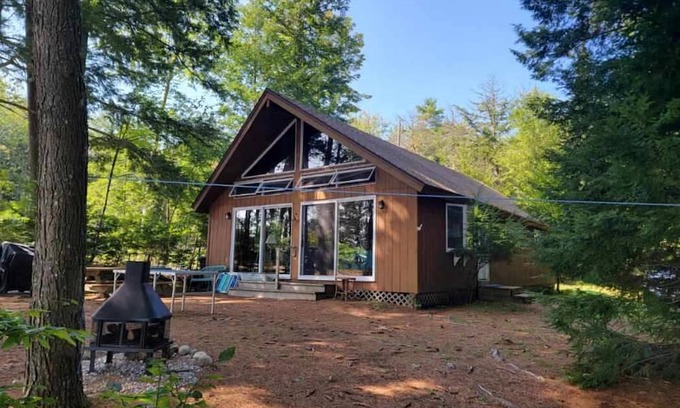 Winthrop Cabaña | Spectacular Cottage on COBBOSSEE LAKE!
