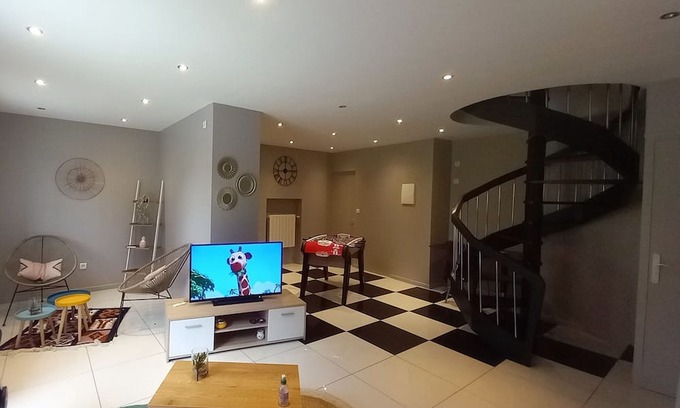 Chateauroux Casa | Logement Entier Spacieux et Confortable
