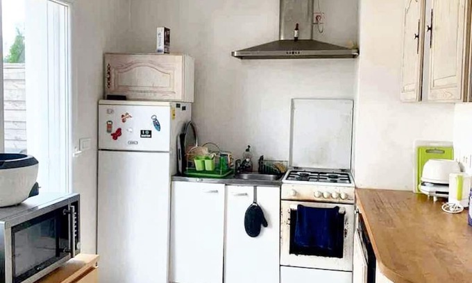 Montfermeil Casa | Homerez - House for 2 ppl. with swimming-pool, garden and terrace at Montfermeil