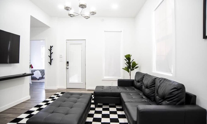 Windsor Park Casa | Jefferson House near Downtown Indy