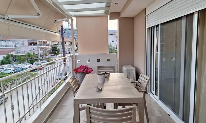 Kalligoni Apartamento | Sunny Apartment Lefkada - Lefkada BnB