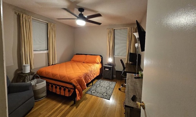 Capitol Heights Casa | Minutes to DC Capitol Hill. Metro. Perfect for Family Vacay & Remote travel.