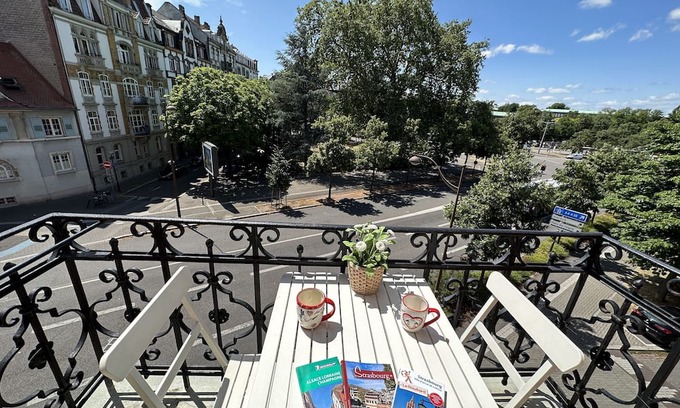 Contades Apartamento | Spacieux et Lumineux, Meublé Classé 4 Étoiles