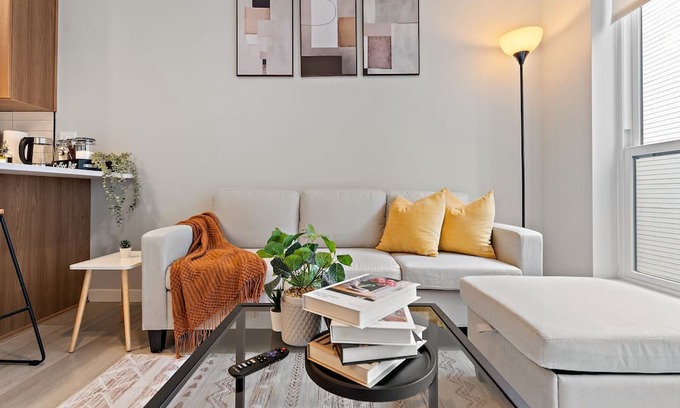 St. Anthony West Apartamento | The Mississippi Retreat I 2BR with Rooftop by UMN