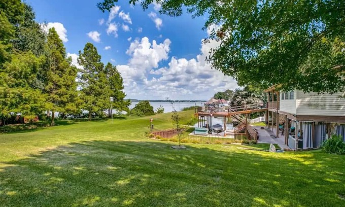 Kemp Casa | Idyllic lakefront oasis with private hot tub, fire pit, deck, & incredible views