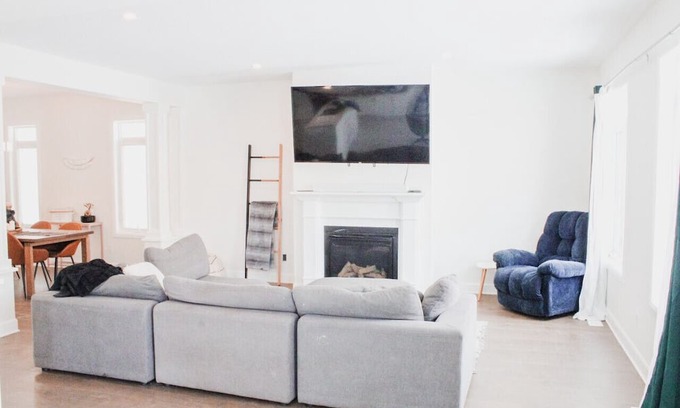 Amherstview Casa | Shira Serenity Place
