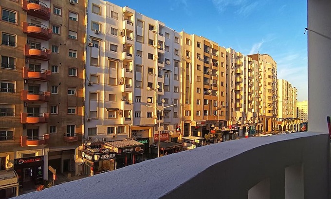 Ennasr Apartamento | the best place with the best view-5 minutes to clinics-10 minutes to the airport
