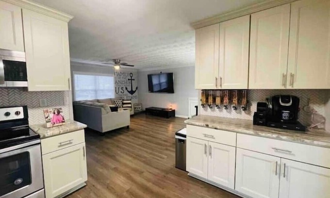 Churchland Casa | HOME AWAY FROM HOME