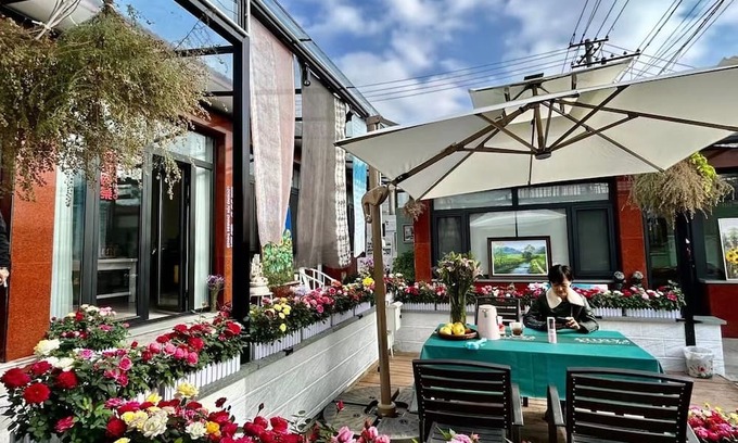 Huairou Cama Y Desayuno | Flower Yard