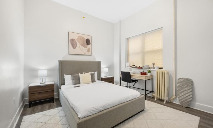 Bay Ridge Casa | Bay Ridge Gem: Stylish Comfort in Brooklyn