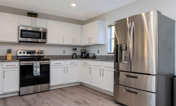 Lake Wilson Preserve Casa | Beautiful 5Bd Single Family w Game Room 106 Lake Wilson Preserve