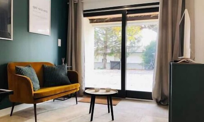 Montboucher-sur-Jabron Apartamento | Charming studio with parking