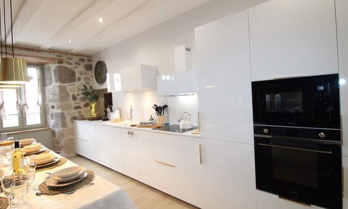 Thiezac Cabaña | Gite Thiézac, 4 bedrooms, 9 persons