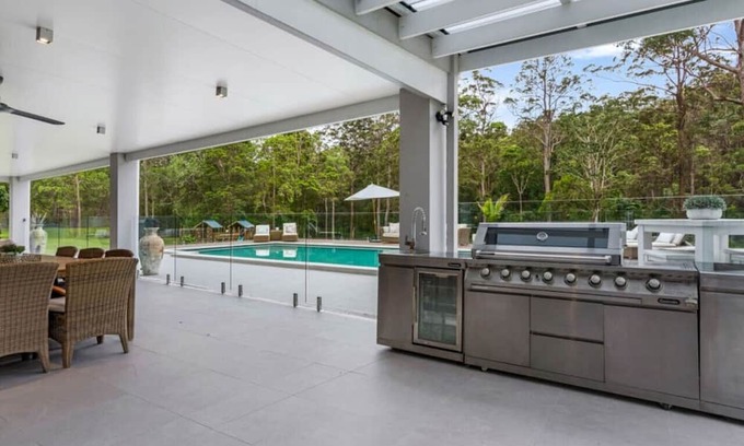 Gilston Casa | Gilston Manor - Hinterland House