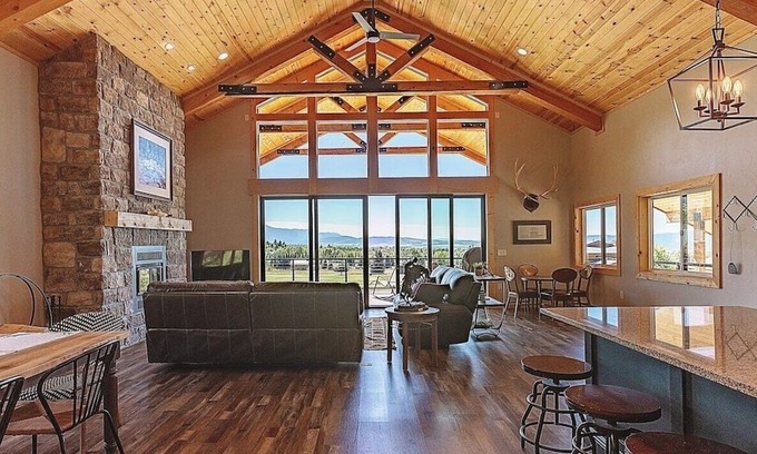 Star Valley Ranch Casa | Canyon Pines Retreat ⁓Snowmobilers Dream ⁓Hot Tub