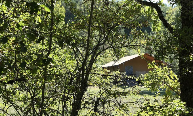 Revest-du-Bion Chalet De Esquí | Glamping Tent1: wild-life feeling with Provence touch 3 bedrooms (max. 6 guests)