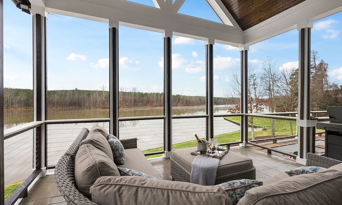 Semora Casa | LAKE HOUSE