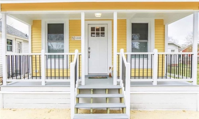 Buckroe Beach Casa | Stylish Tiny Home In Buckroe Beach