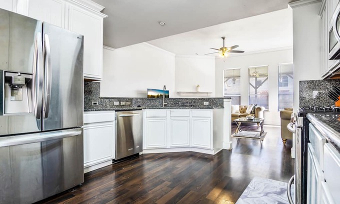 Garland Casa | Best house in Garland. Beautify warm family house.