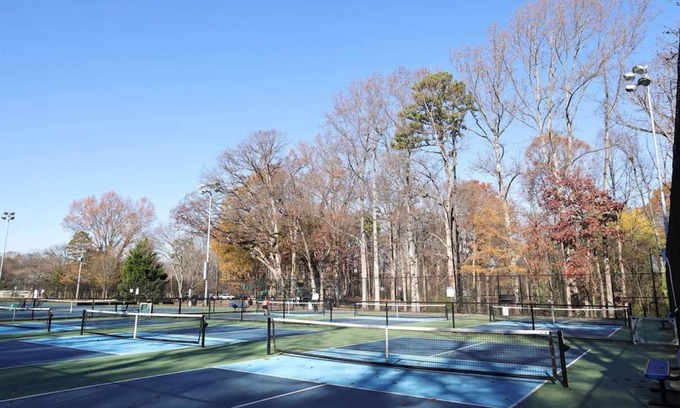 Huntersville Casa | Ultimate pickleball excursion!