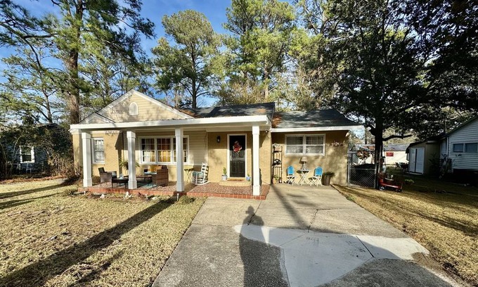 Conway Casa | Coastal Haven: Tranquil Retreat a mile from the heart of downtown Conway, SC