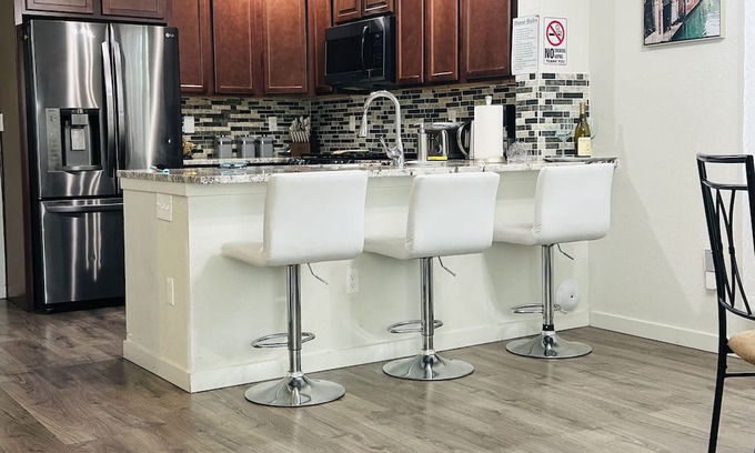 Northfield Casa | Modern/Cozy 2-bedroom Townhouse in Prime Location North Field Stapleton