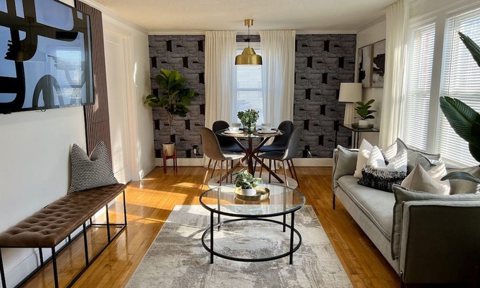 Southern Mattapan Casa | Entire house in Boston, MA. Public transit & kids' playground across the street.