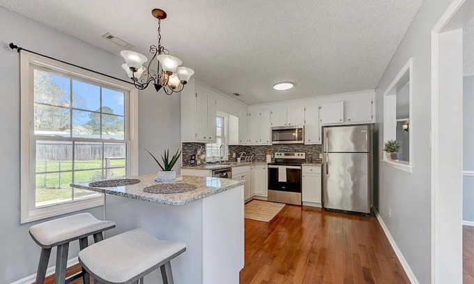 Raleigh Casa | Charming private 3 bedroom home - fenced in yard