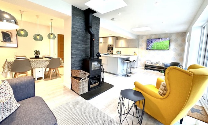 Hereford Casa | 3 bed modern house in Hereford city centre