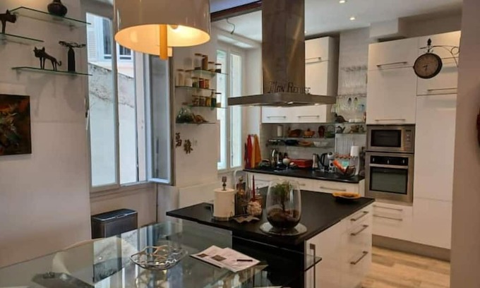 Le Camas Apartamento | Vrbo Property