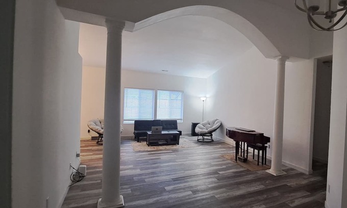 Spanaway Casa | Newly remodeled home that you must see to believe!
