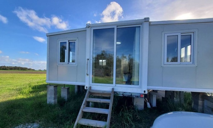 Palmers Island Cabina | Riverside cane farm tiny home