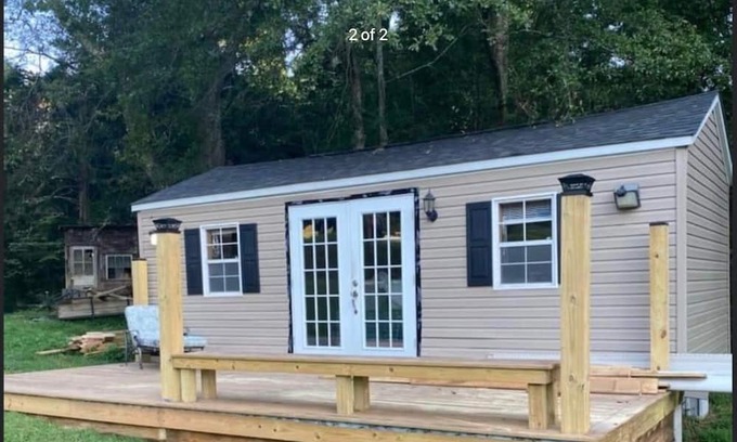 Liberty Cabina | CUTE AS A BUTTON TINY HOME for the single or couple wanting adventure!!