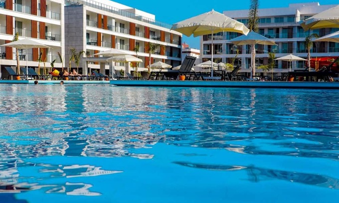 Trikomo Apartamento | Charming Flat Close to the Beach with Shared Pool and Balcony with Pool View in Iskele, Cyprus