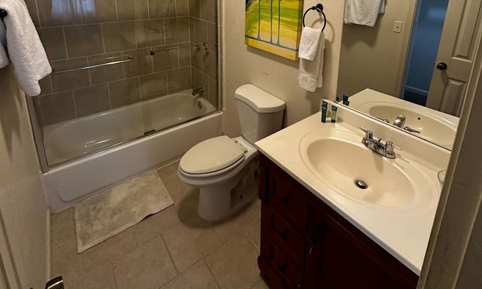 Crosstown Apartamento | In-law Apartment with 2 king beds and private bath